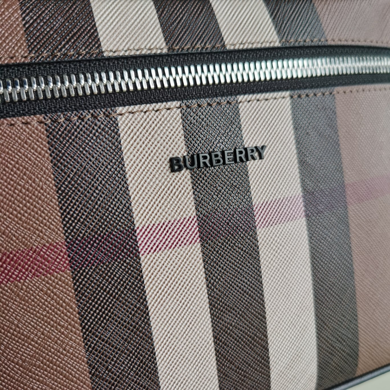 Burberry bag-126