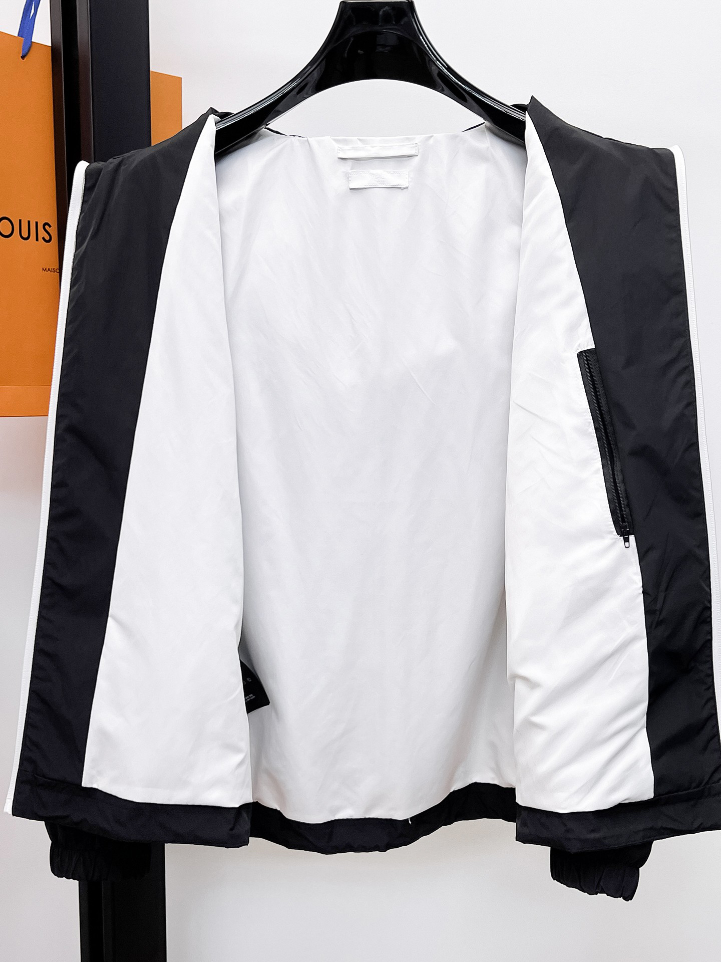 Prada Clothing-327