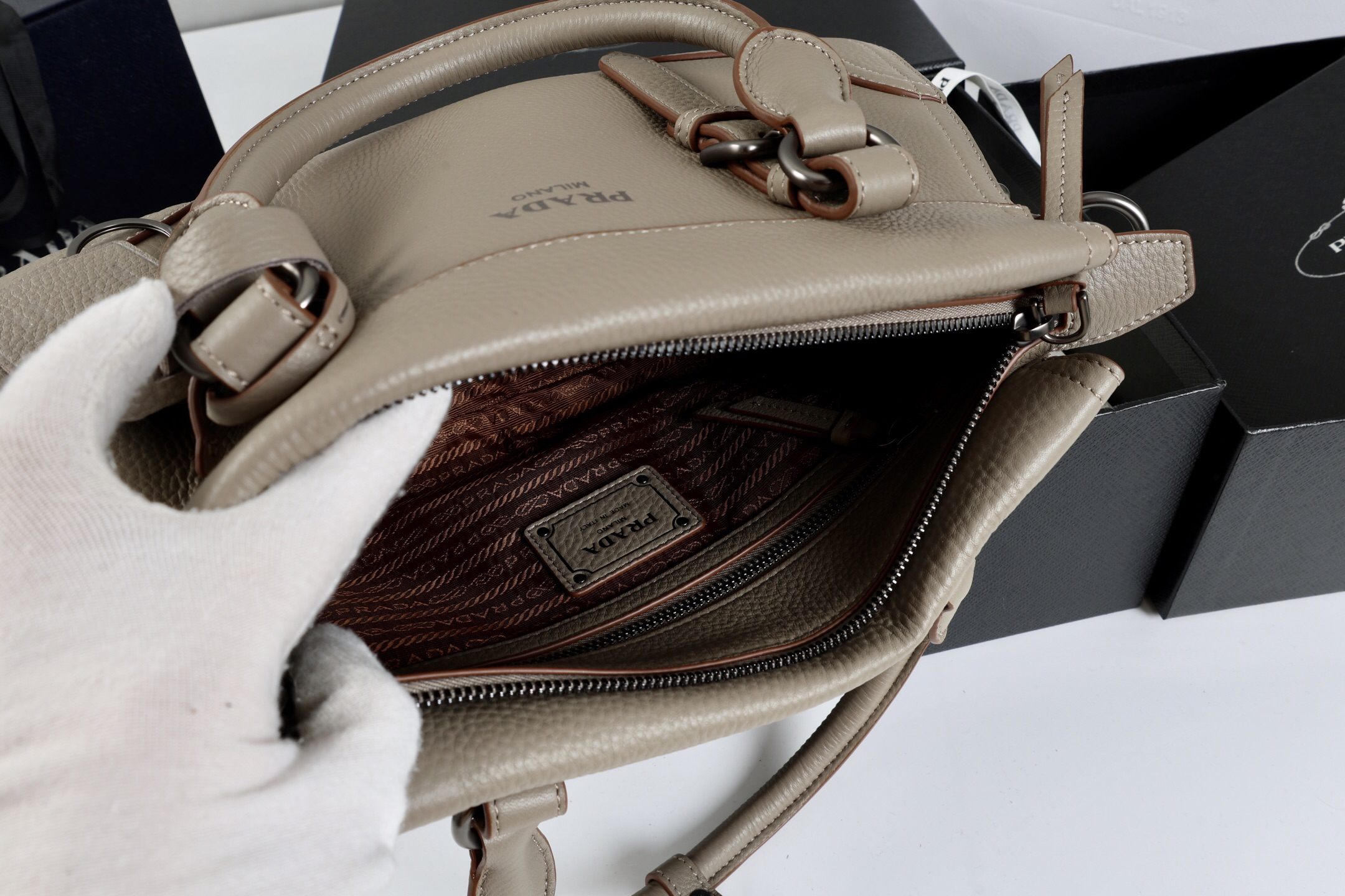 Prada bag-118
