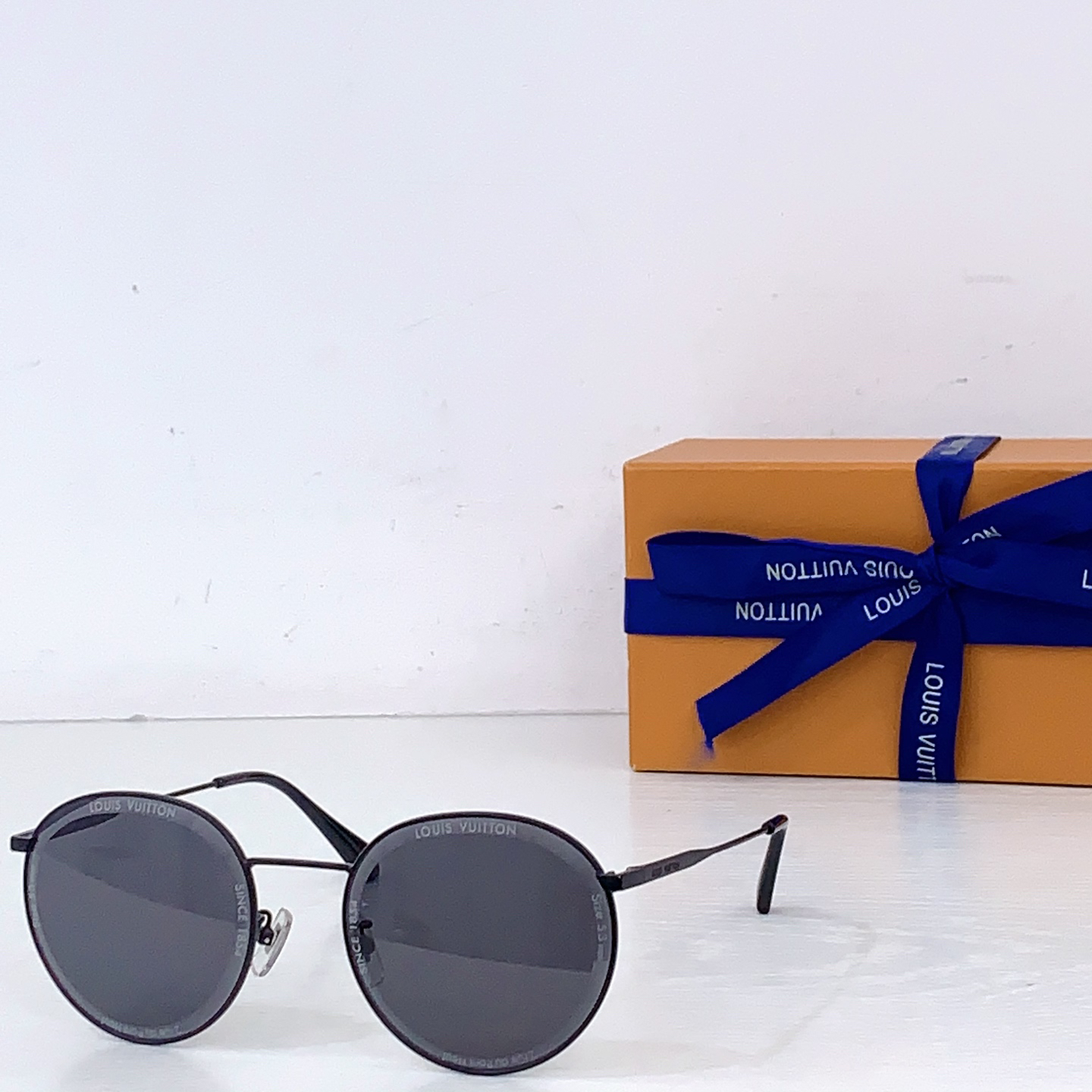 LV glasses-71