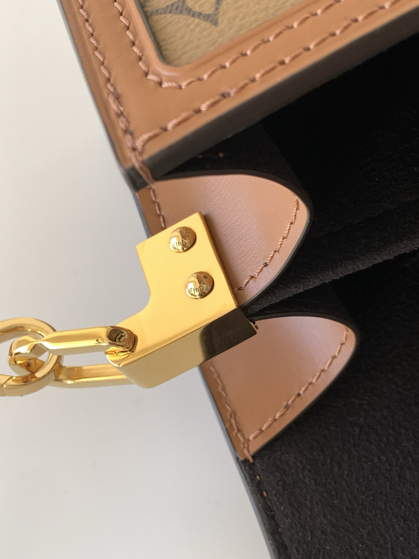 Louis Vuitton bag-159