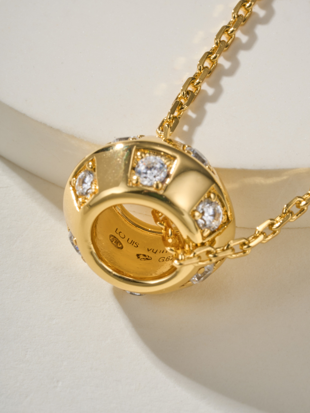 LV necklace-73