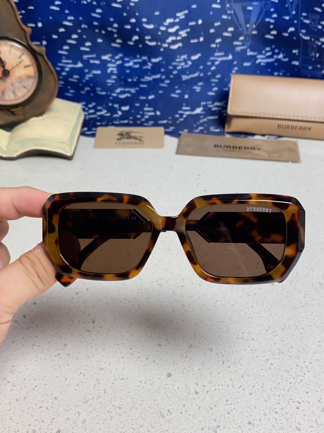 Burberry glasses-3