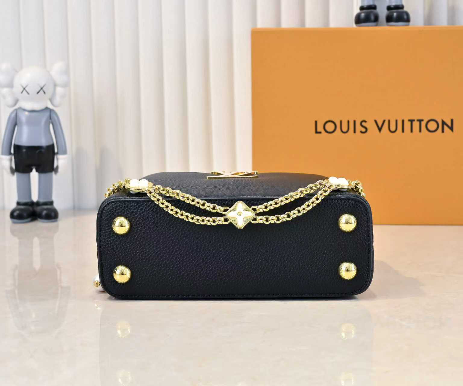 Louis Vuitton bag-142