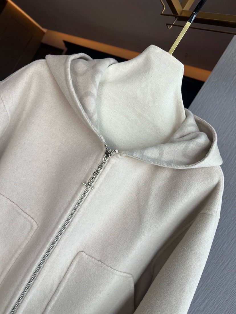 Hermes Clothing-317