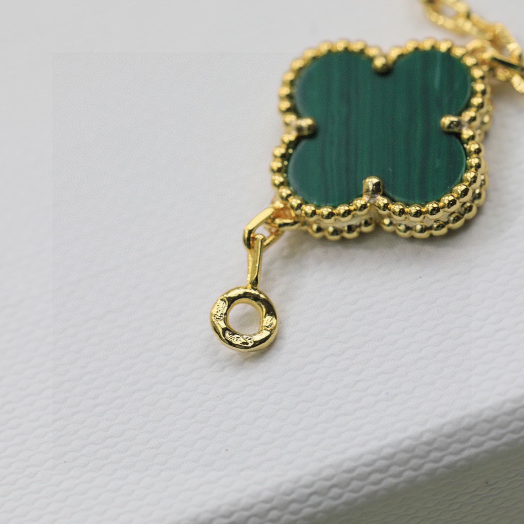 Van Cleef & Arpels Bracelet-31