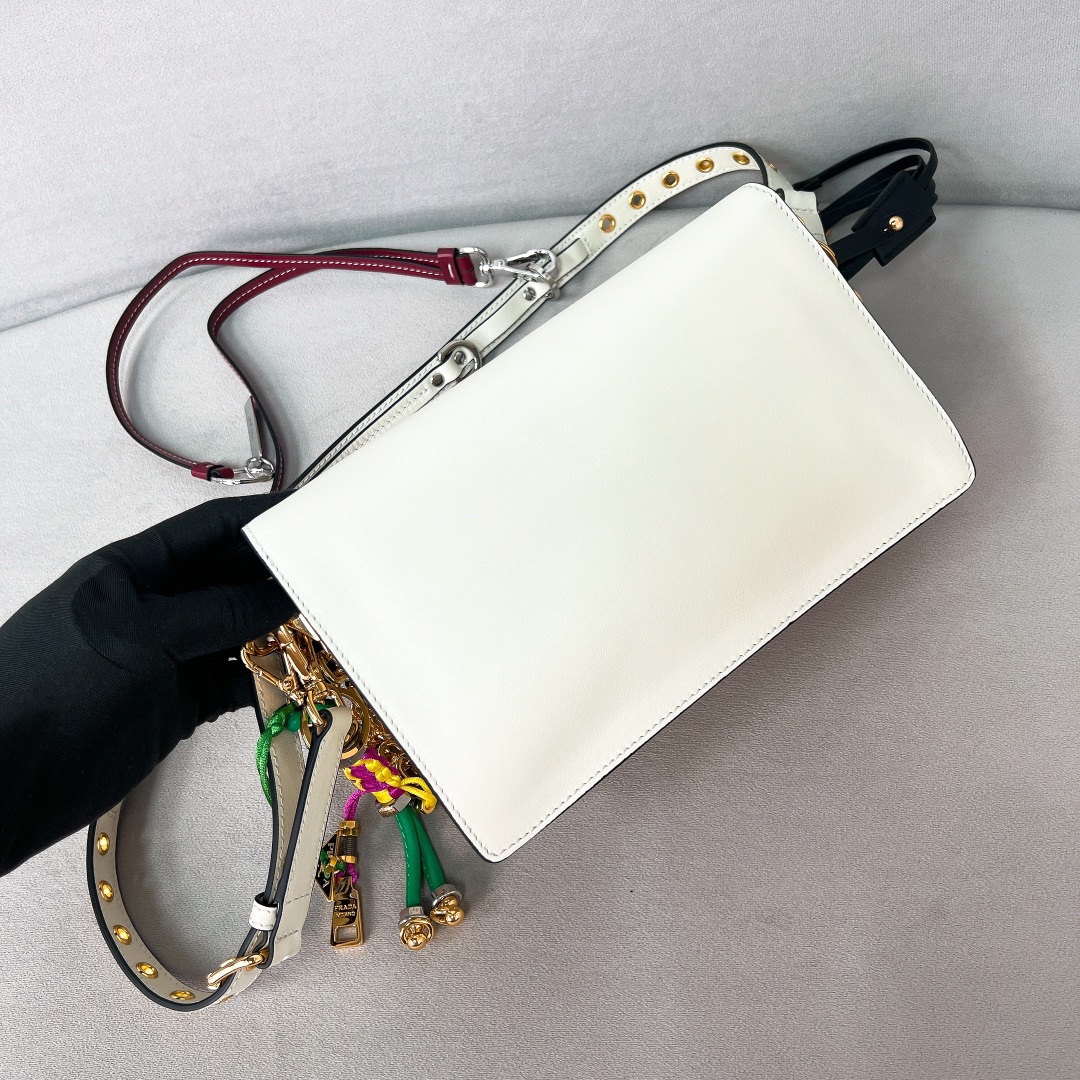 Prada bag-182