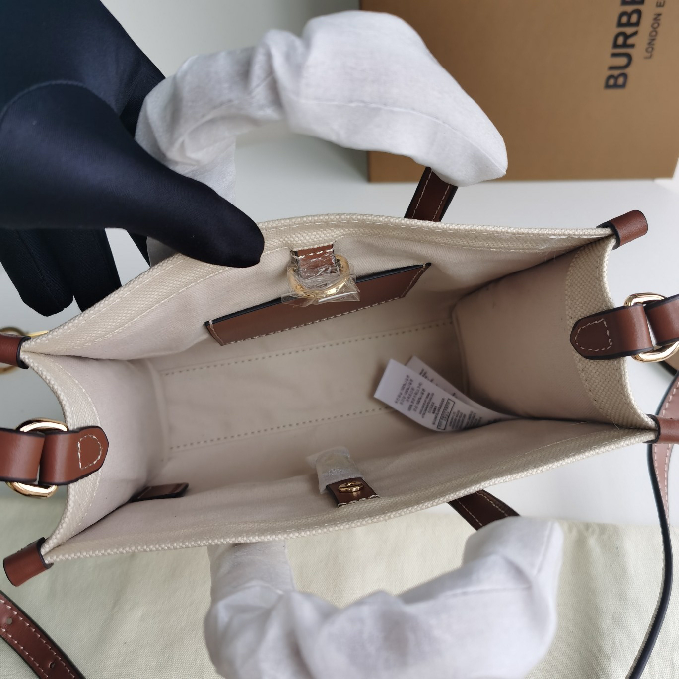Burberry bag-50
