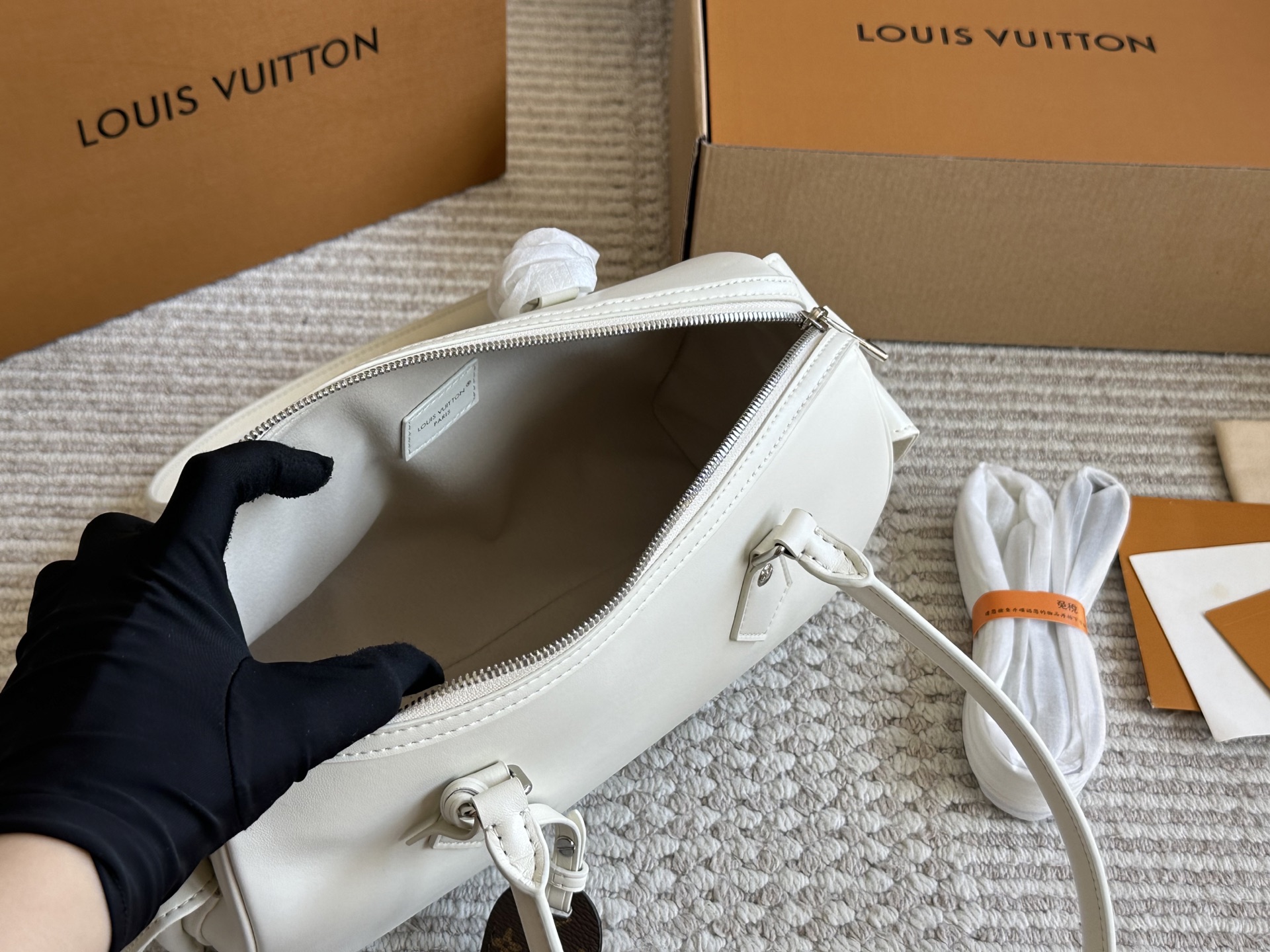 Louis Vuitton bag-17