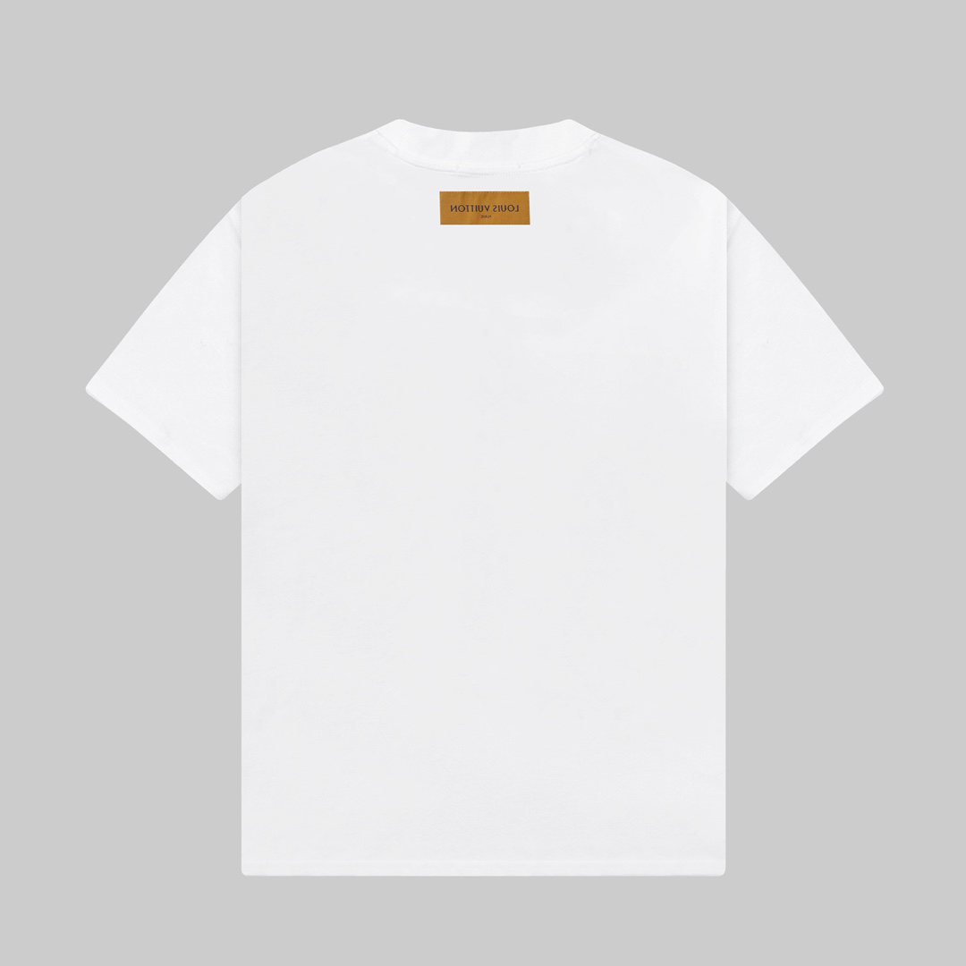 LV clothing-181