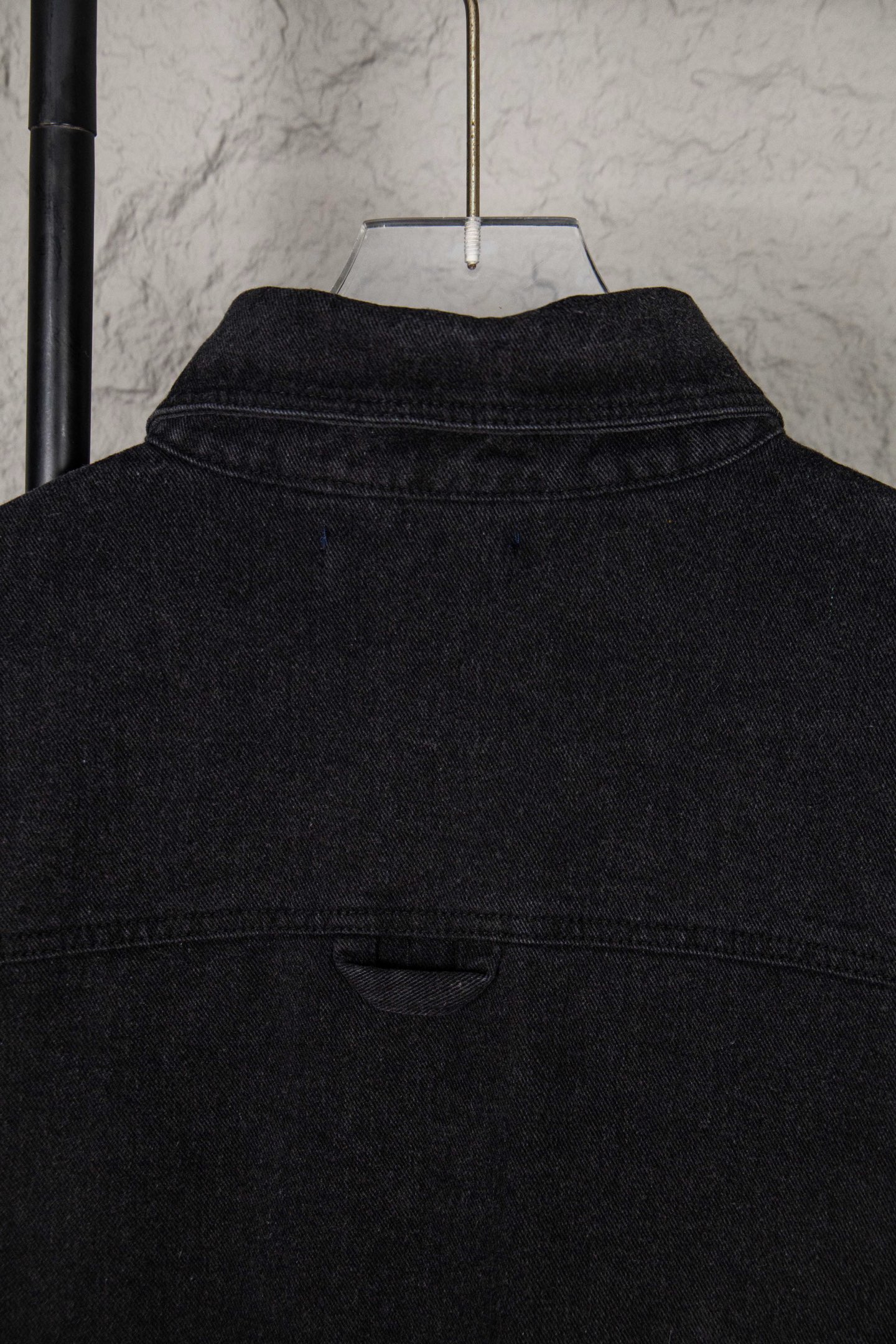 LV Clothing-282