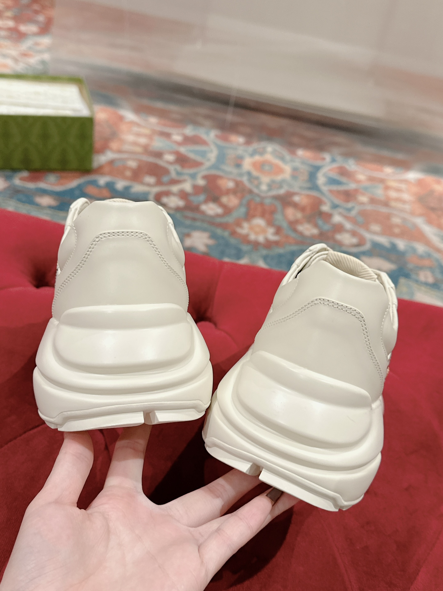 Gucci Sneakers-212