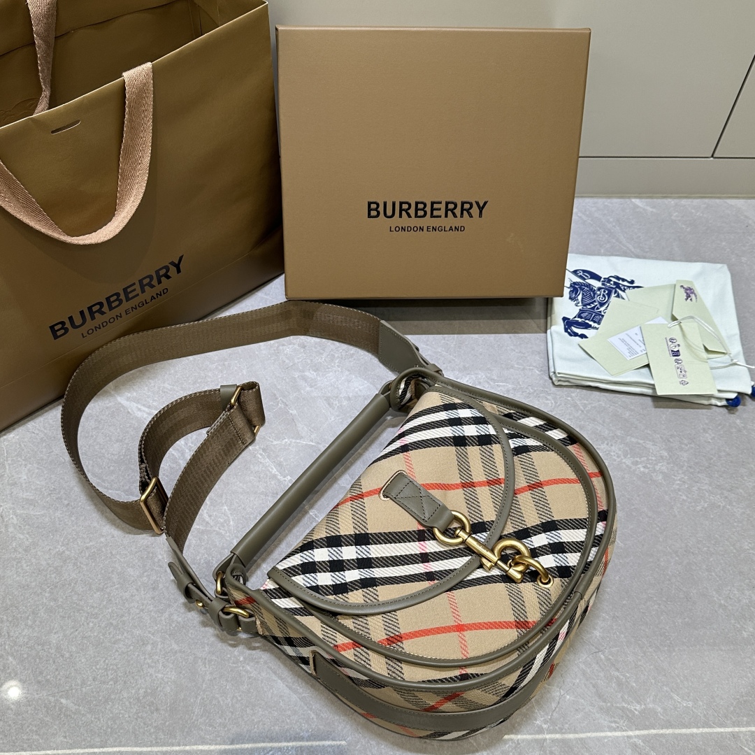 Burberry bag-137