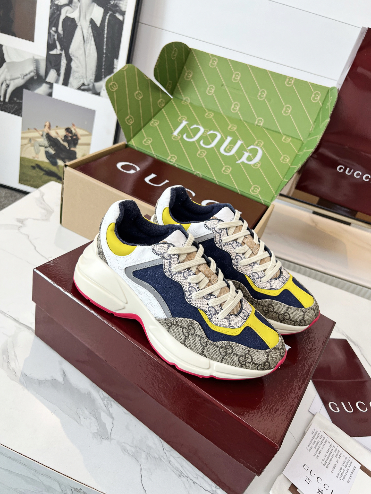 Gucci Sneakers-112