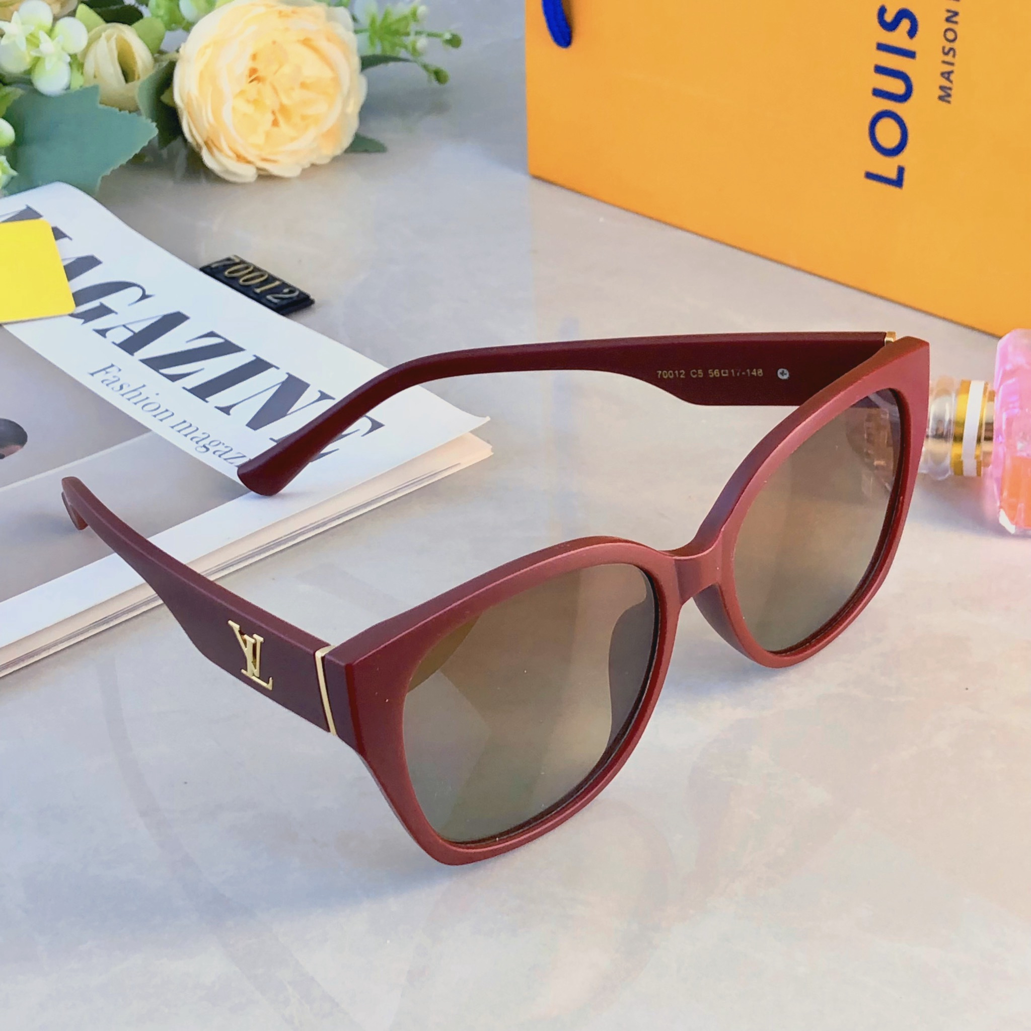 LV glasses-23