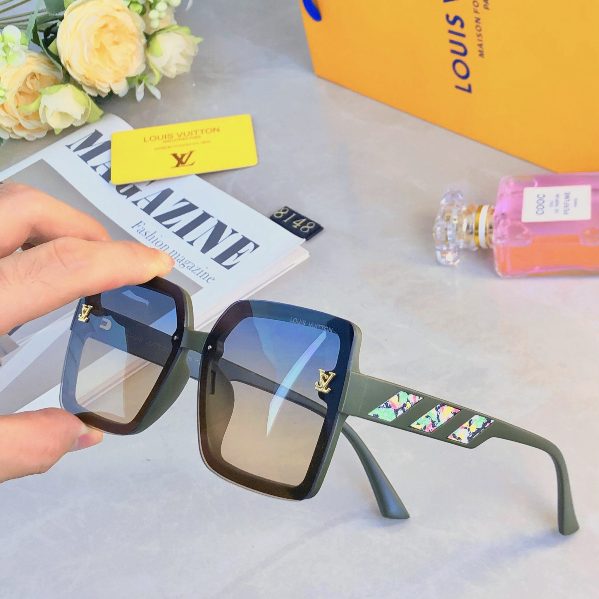 LV glasses-26