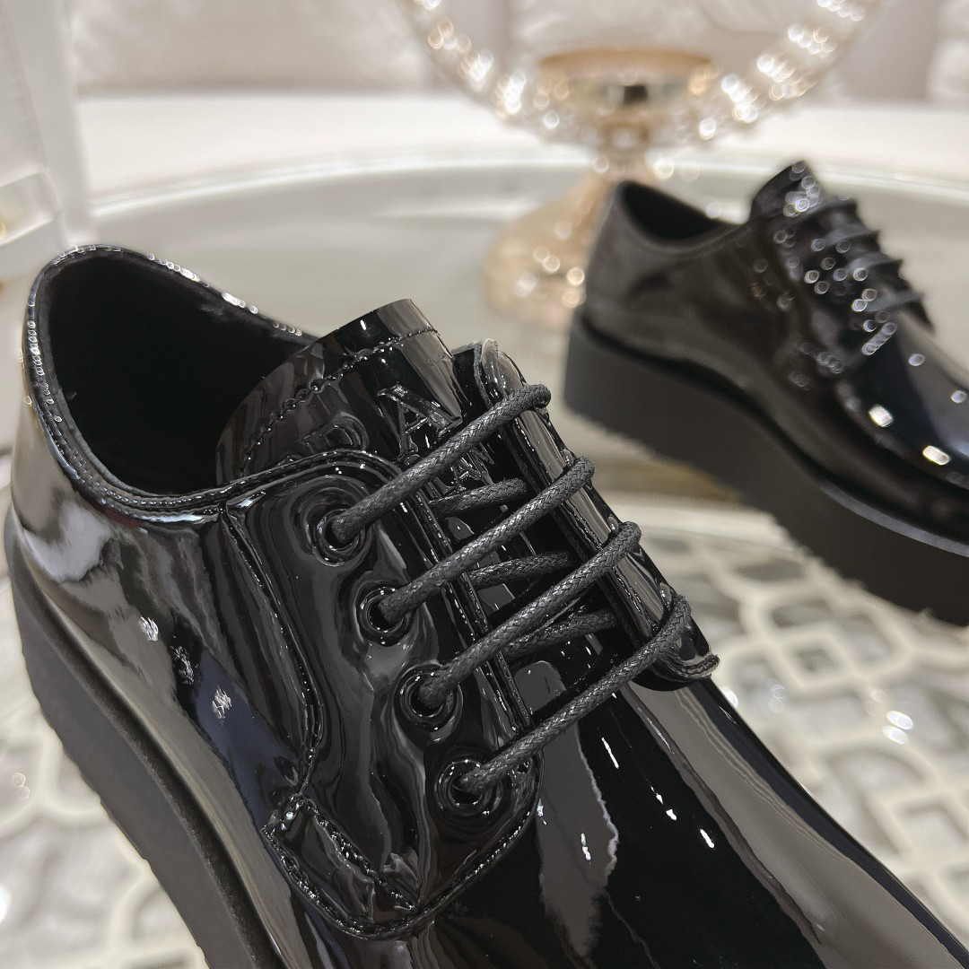 Prada women's leather shoes-20