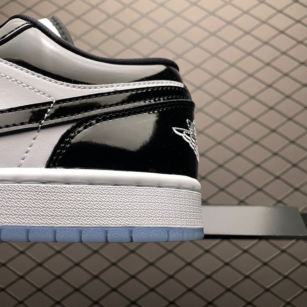 Nike Sneakers-107