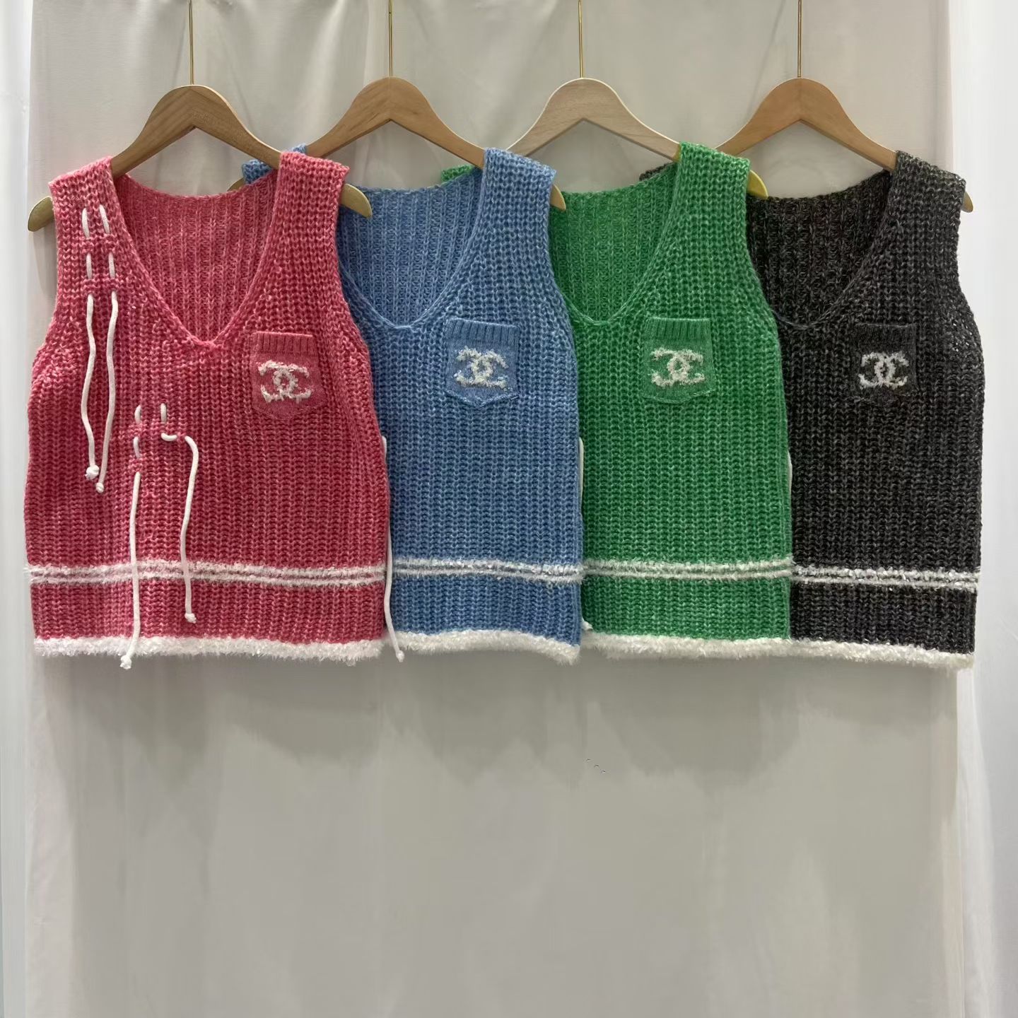 Chanel clothing-114