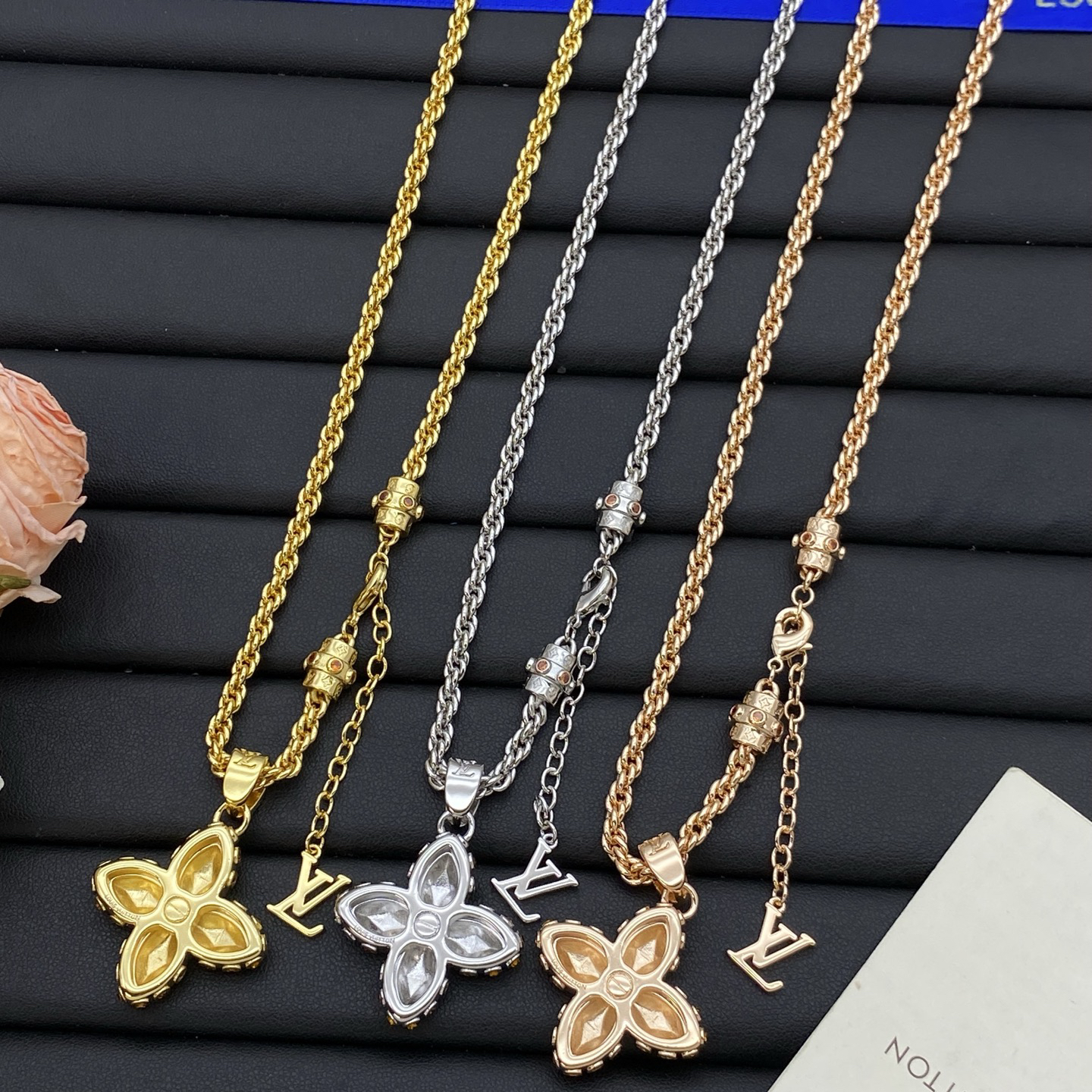 LV necklace-72
