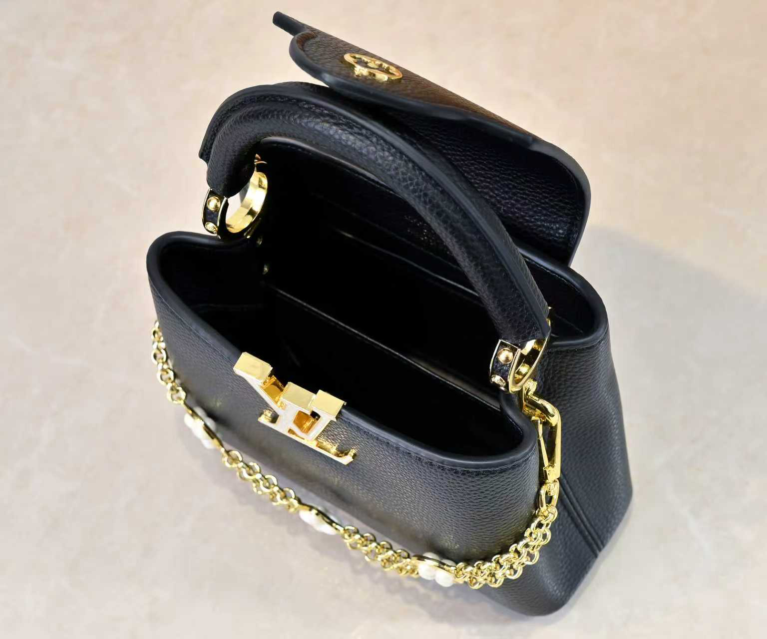Louis Vuitton bag-144