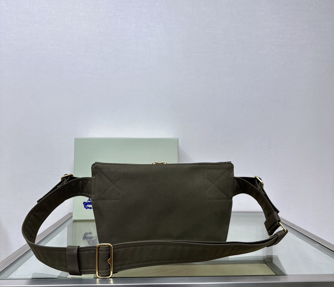 Burberry bag-79