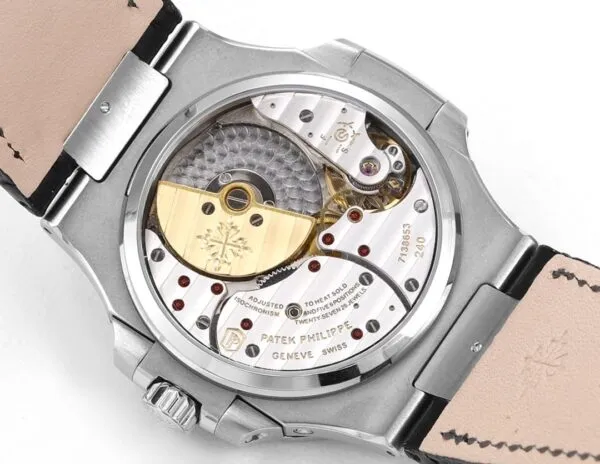 Nautilus 5712G-001 Moon phases. 40 mm,White gold