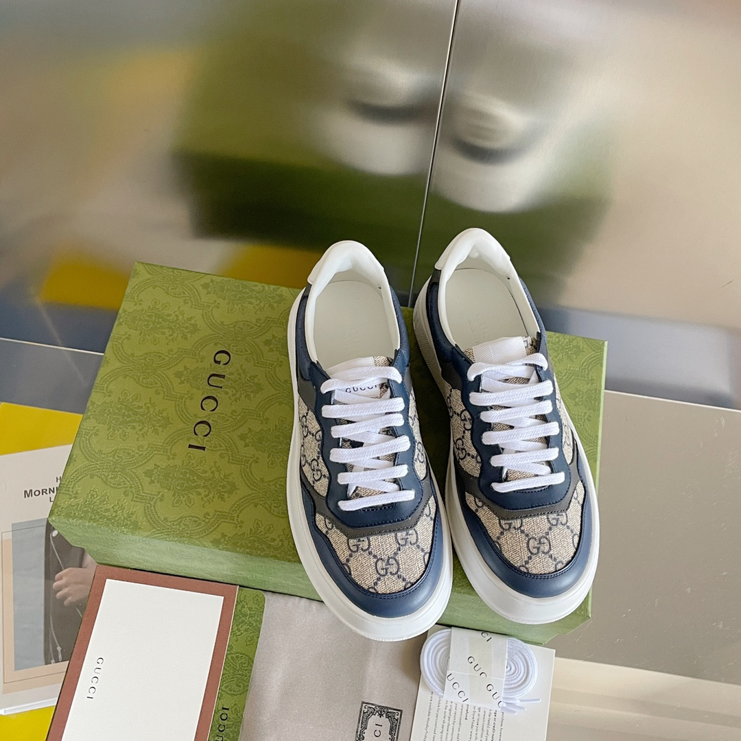 Gucci Sneakers-164