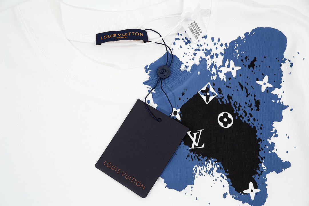 LV clothing-123