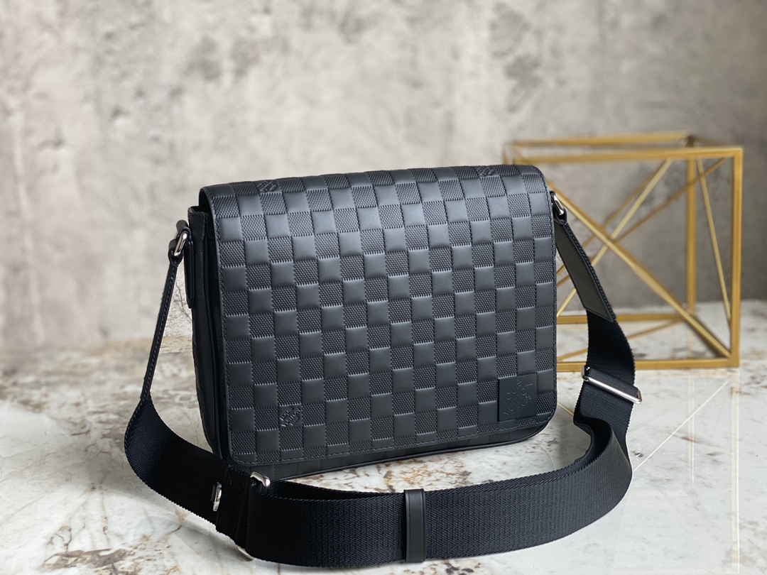 Louis Vuitton N42711 District PM Messenger Bag Damier Infini Coated Canvas