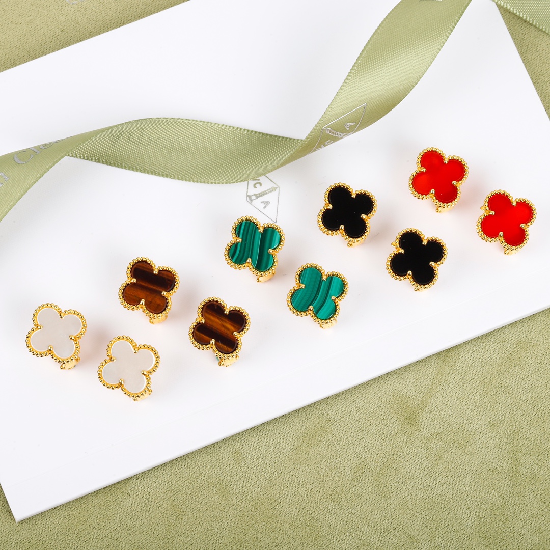Van Cleef & Arpels earring-37