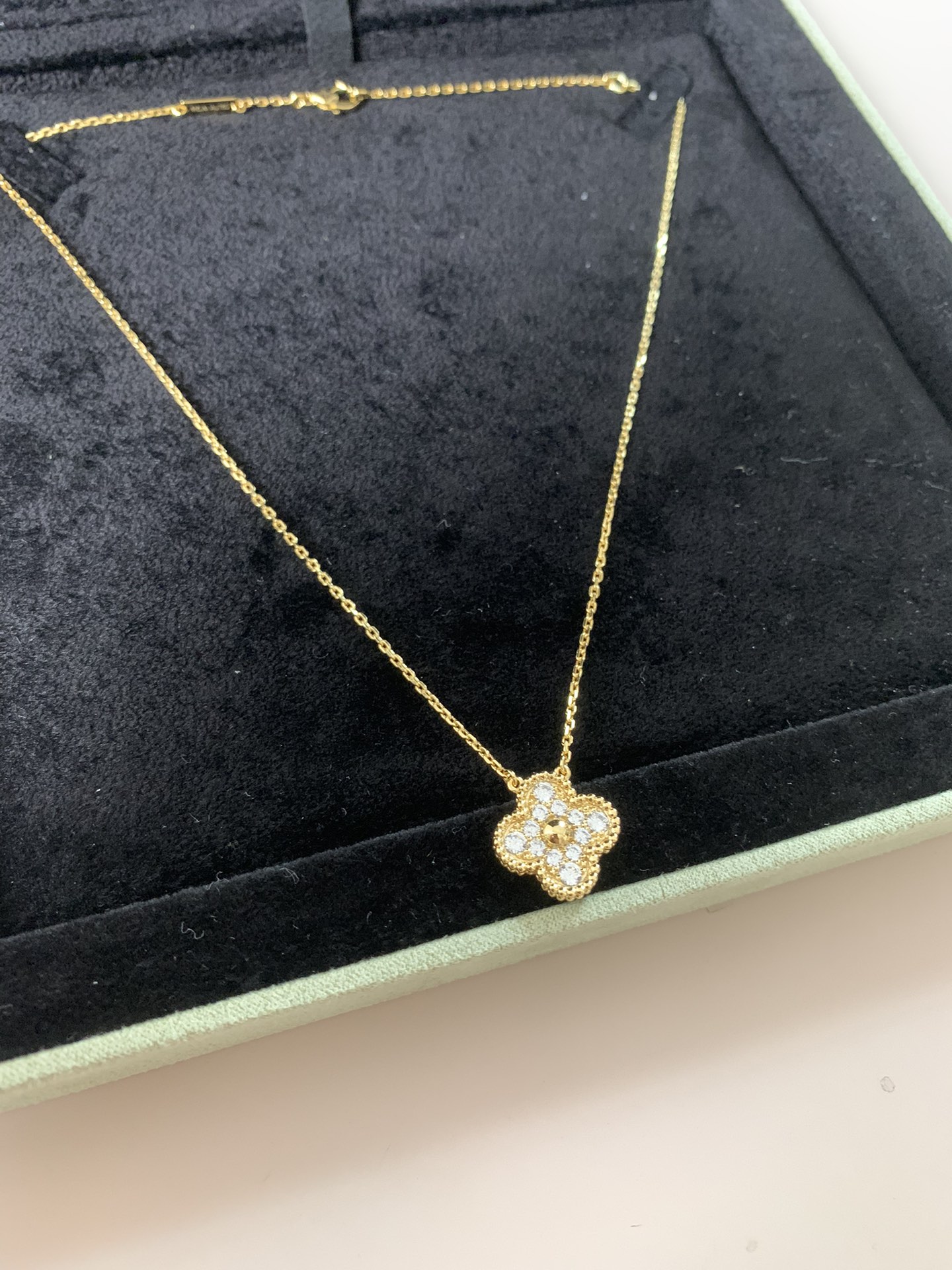 Van Cleef & Arpels necklace-83