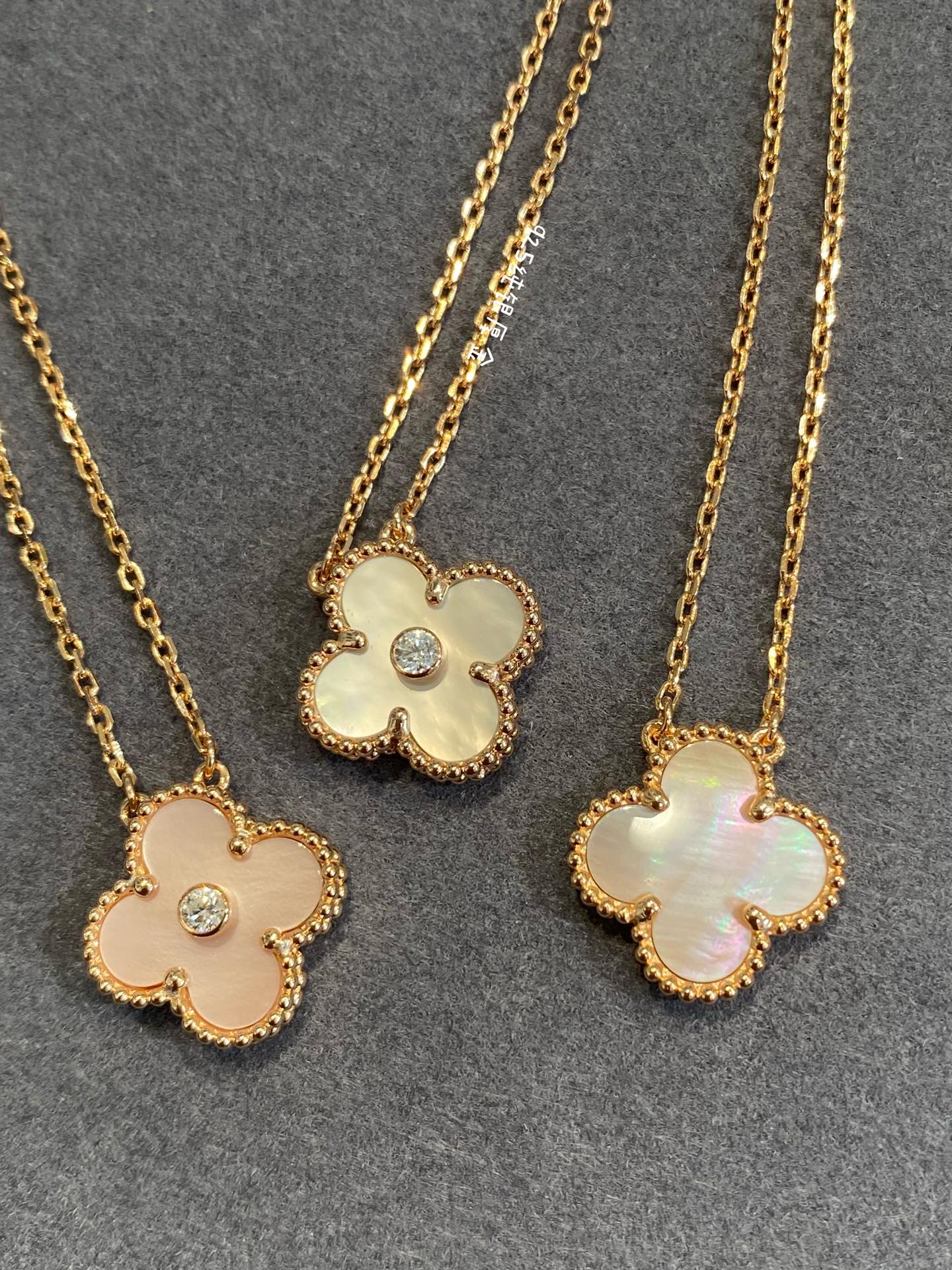 Van Cleef & Arpels necklace-85