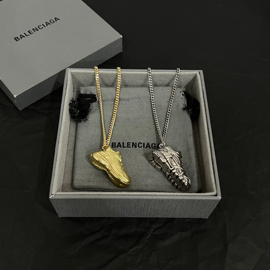 Balenciaga necklace-54