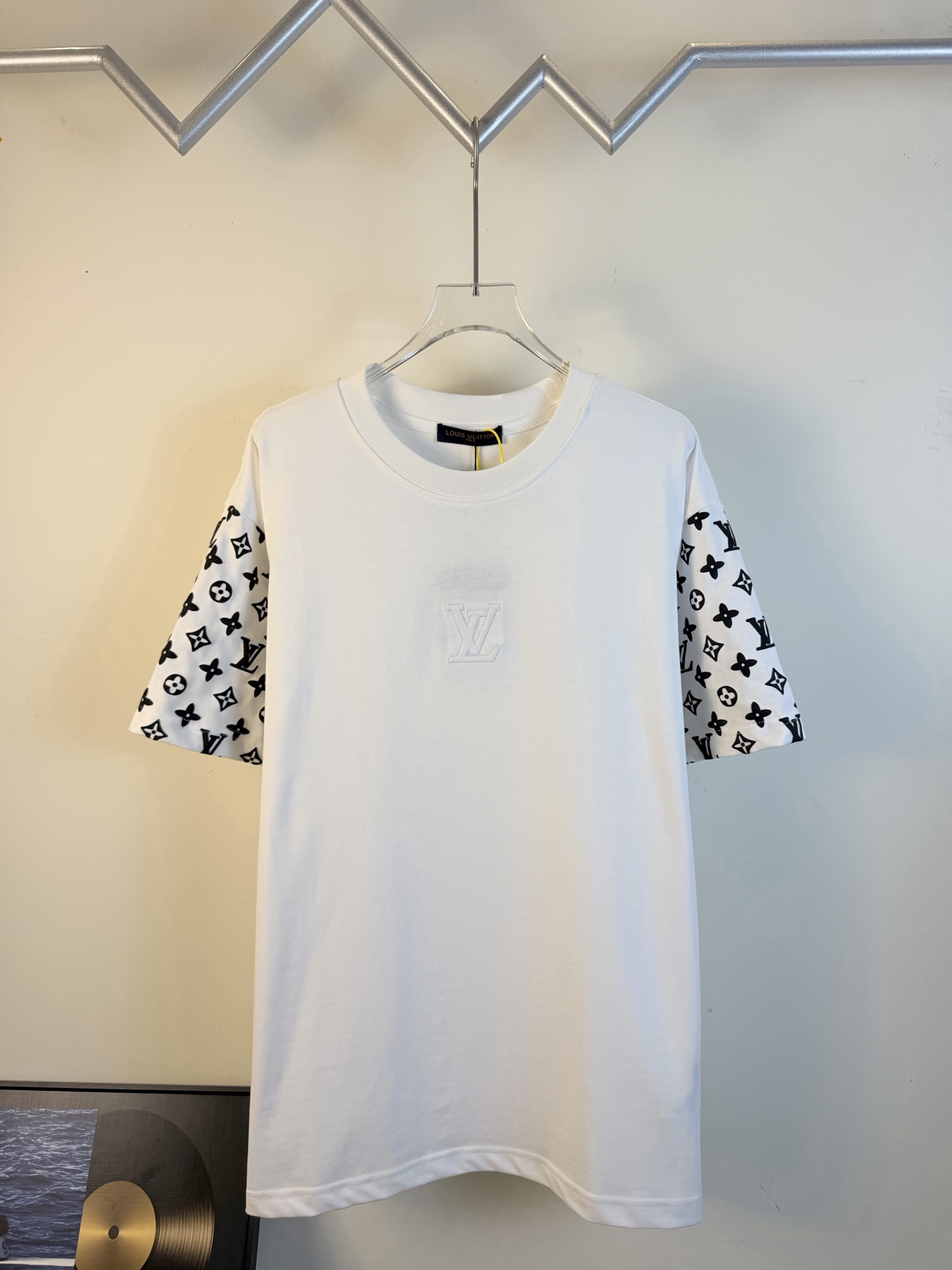 LV clothing-101