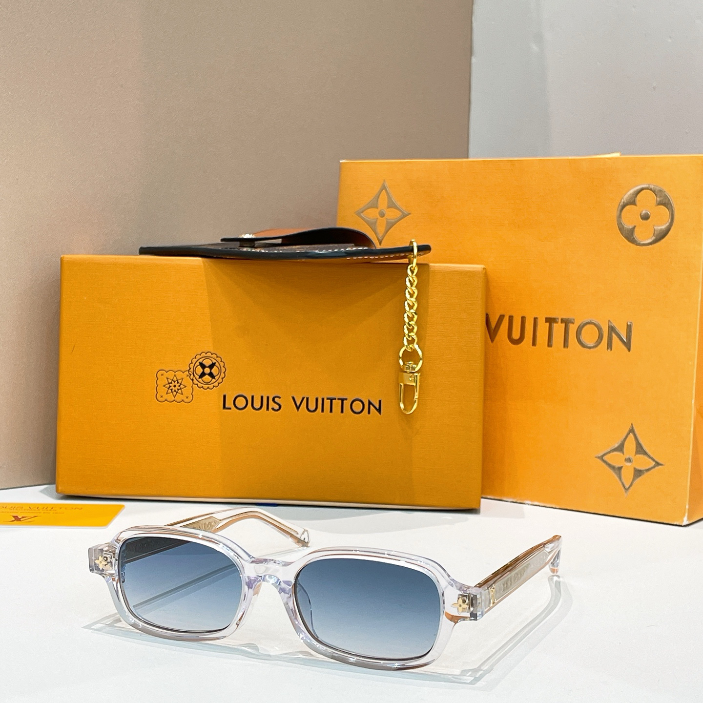 LV glasses-15