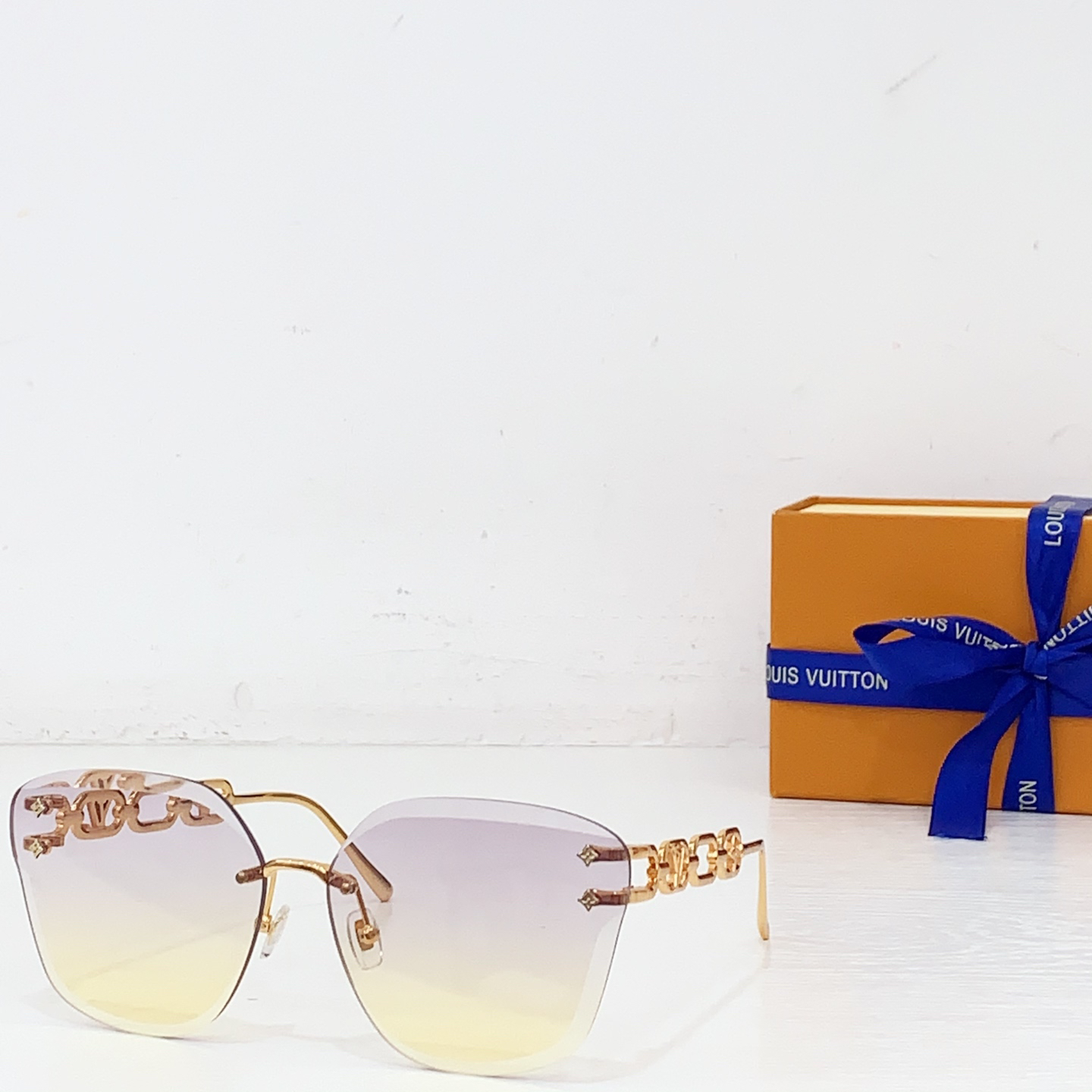 LV glasses-17