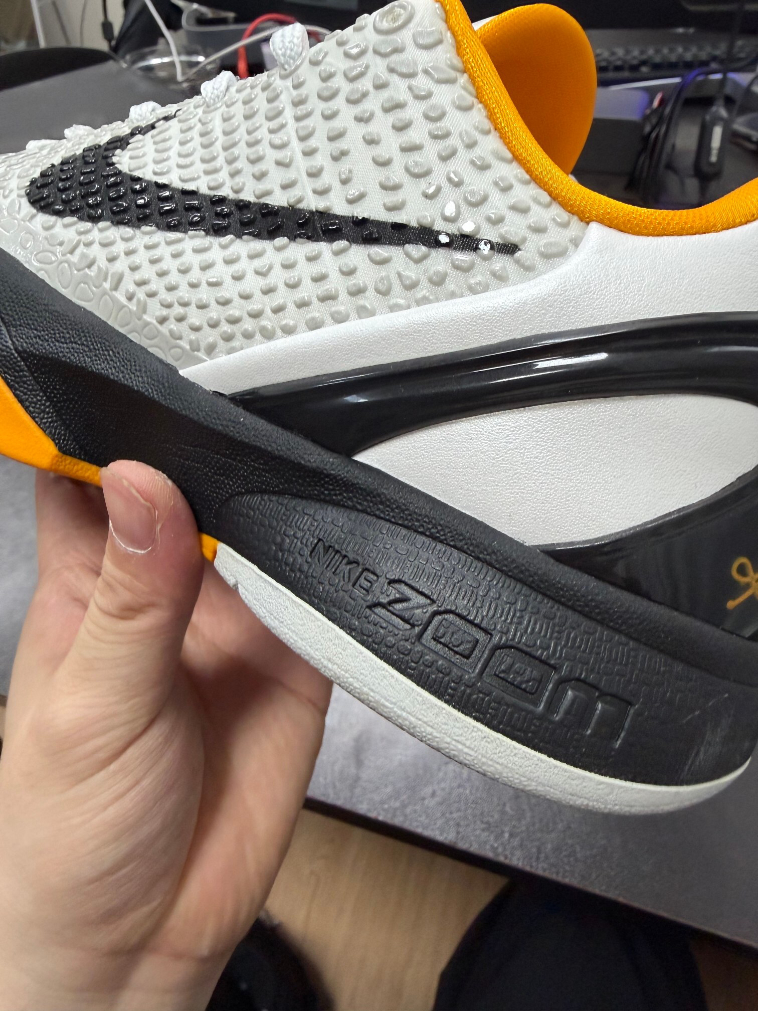 Nike Sneakers-110