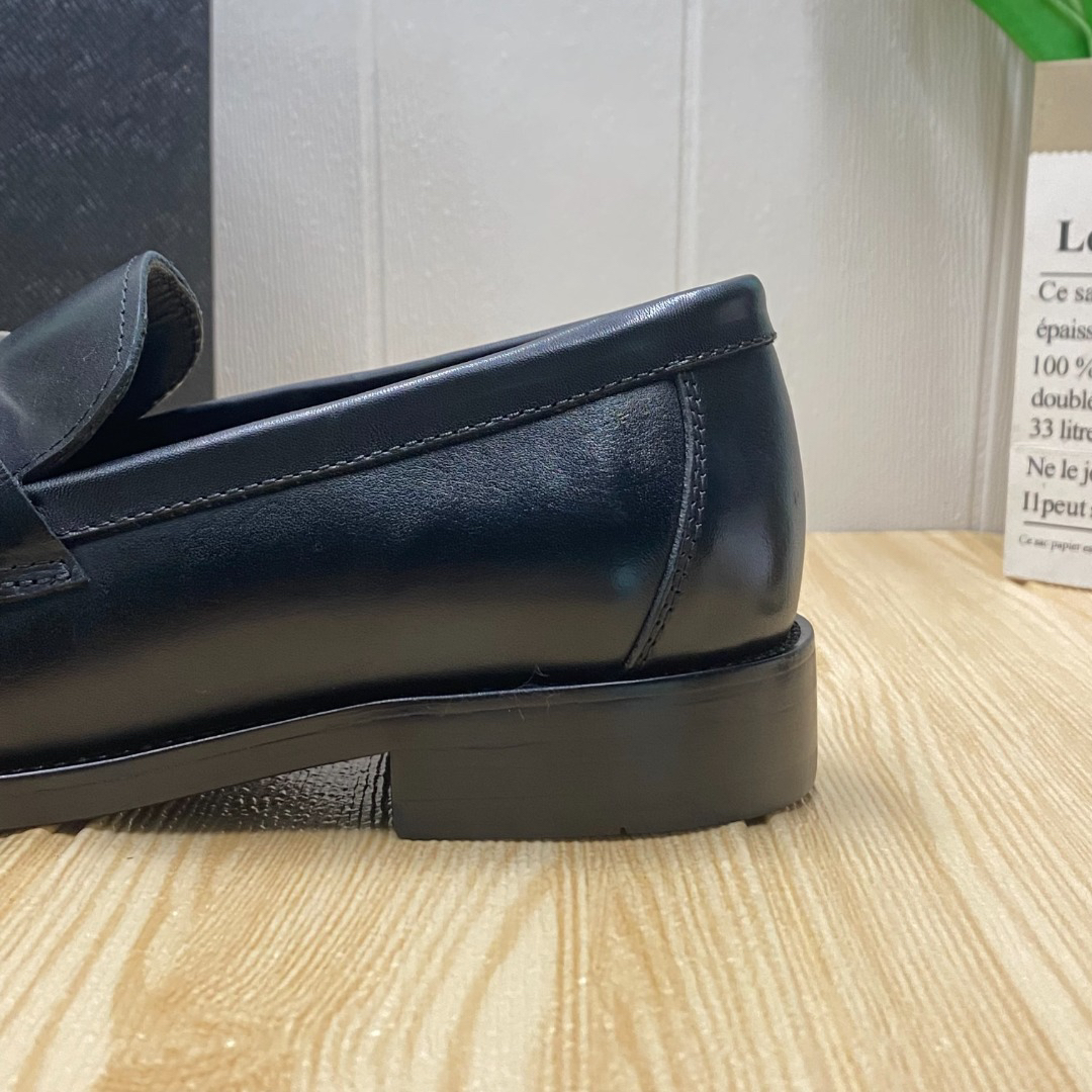 Prada men's leather shoes-5