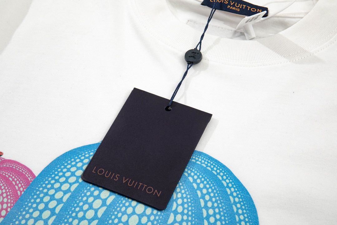 LV clothing-260