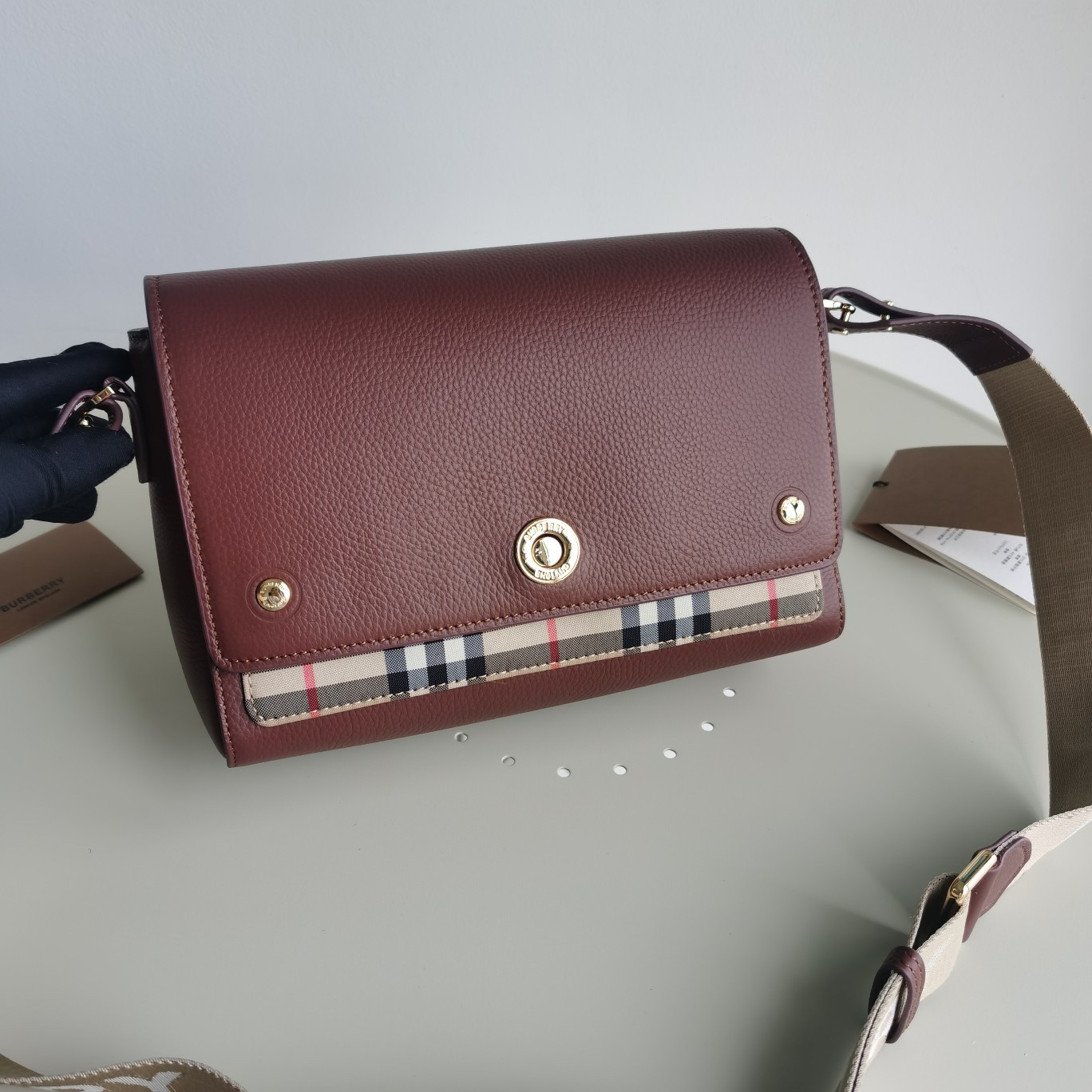 Burberry bag-115