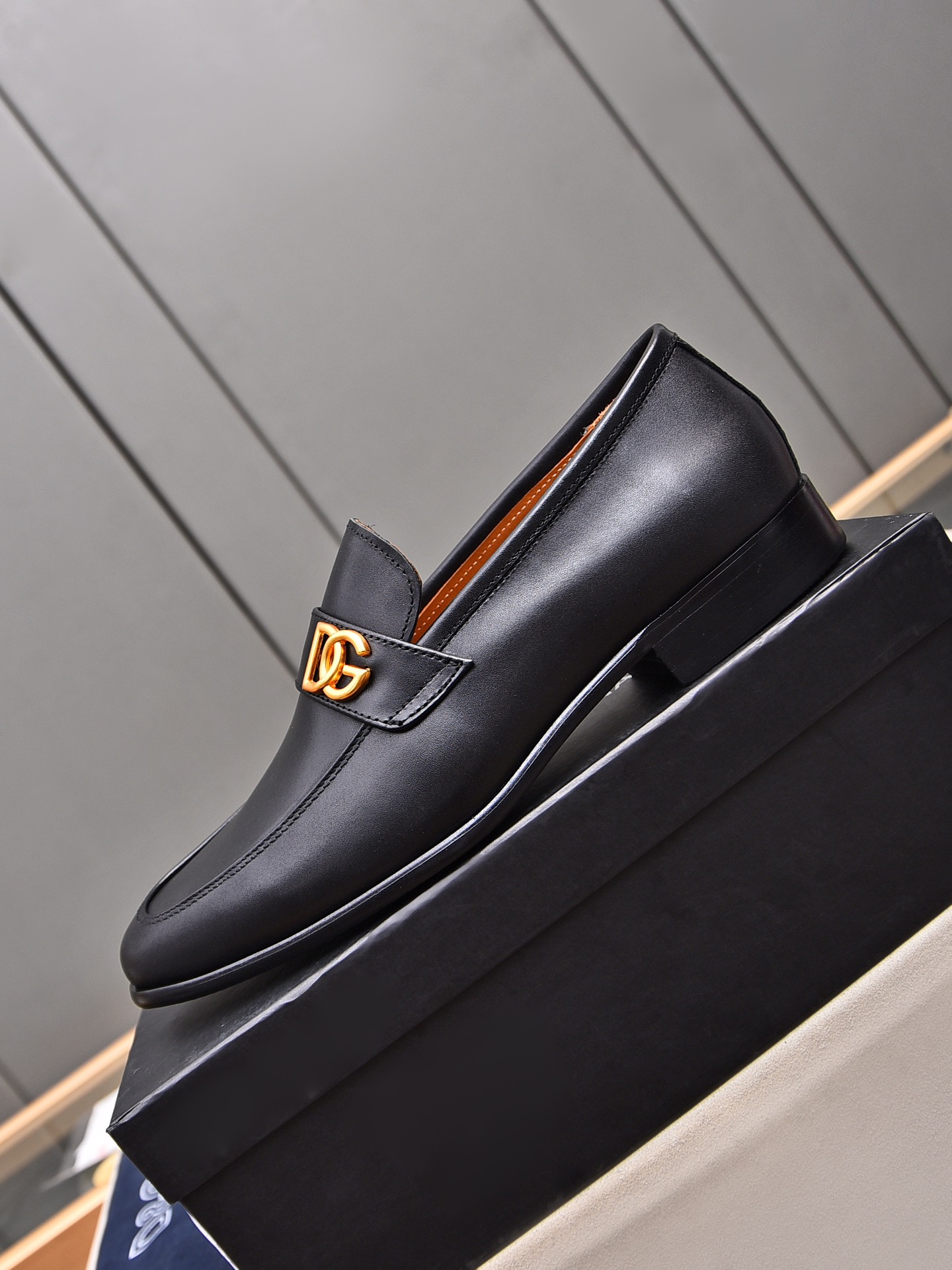 D&G men's leather shoes-14