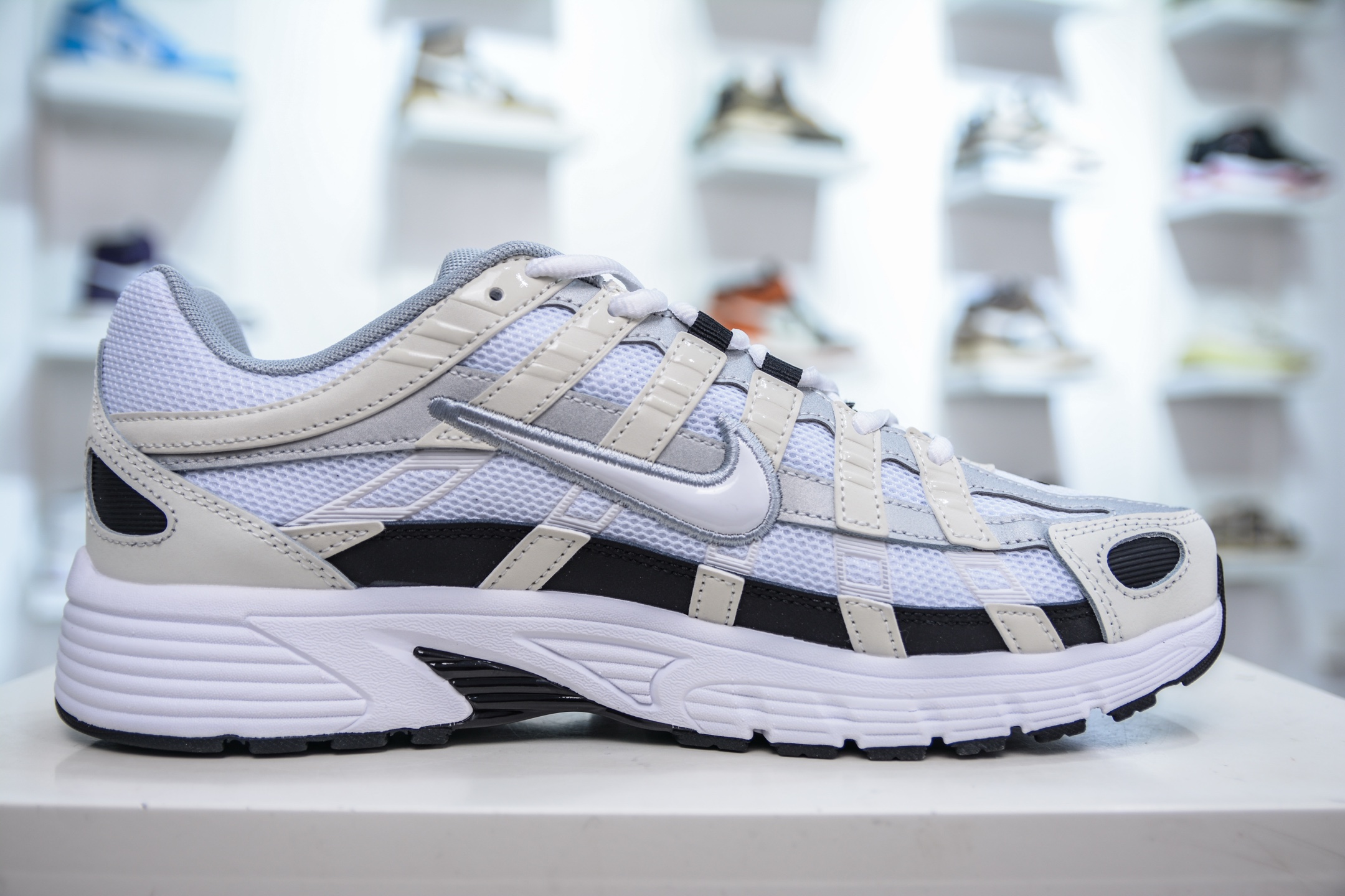 Nike Sneakers-346