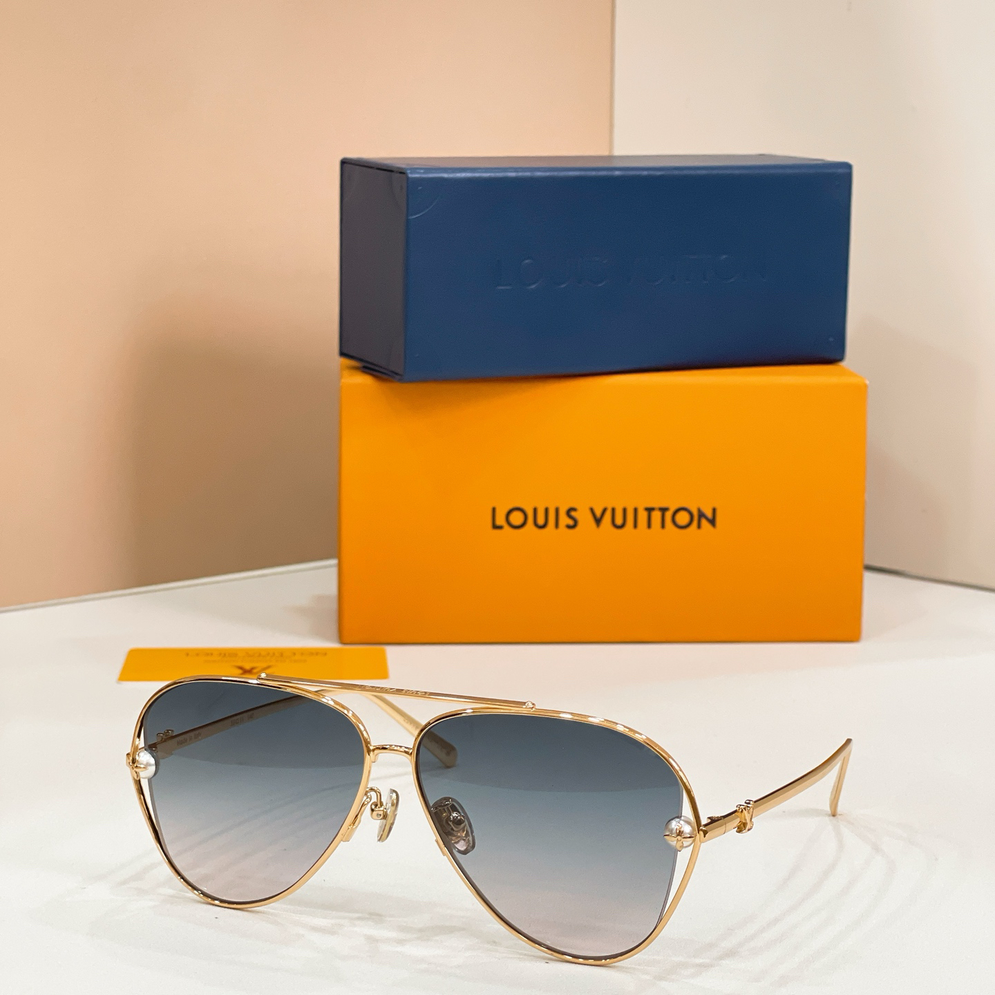 LV glasses-59