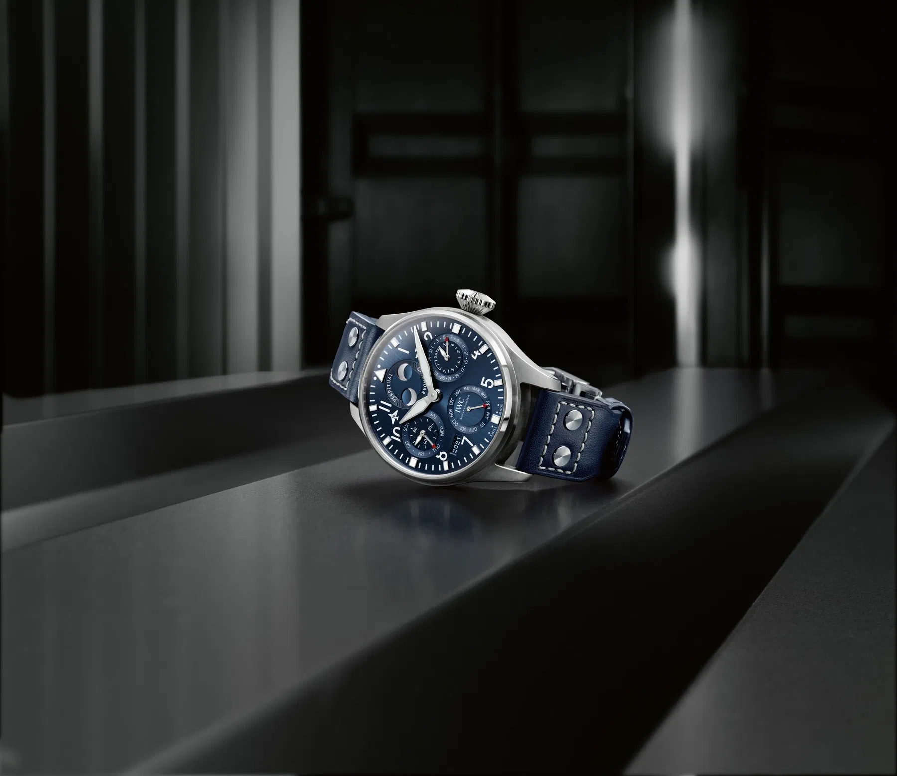 Schaffhausen big Pilots watch perpetual calendar iw503605
