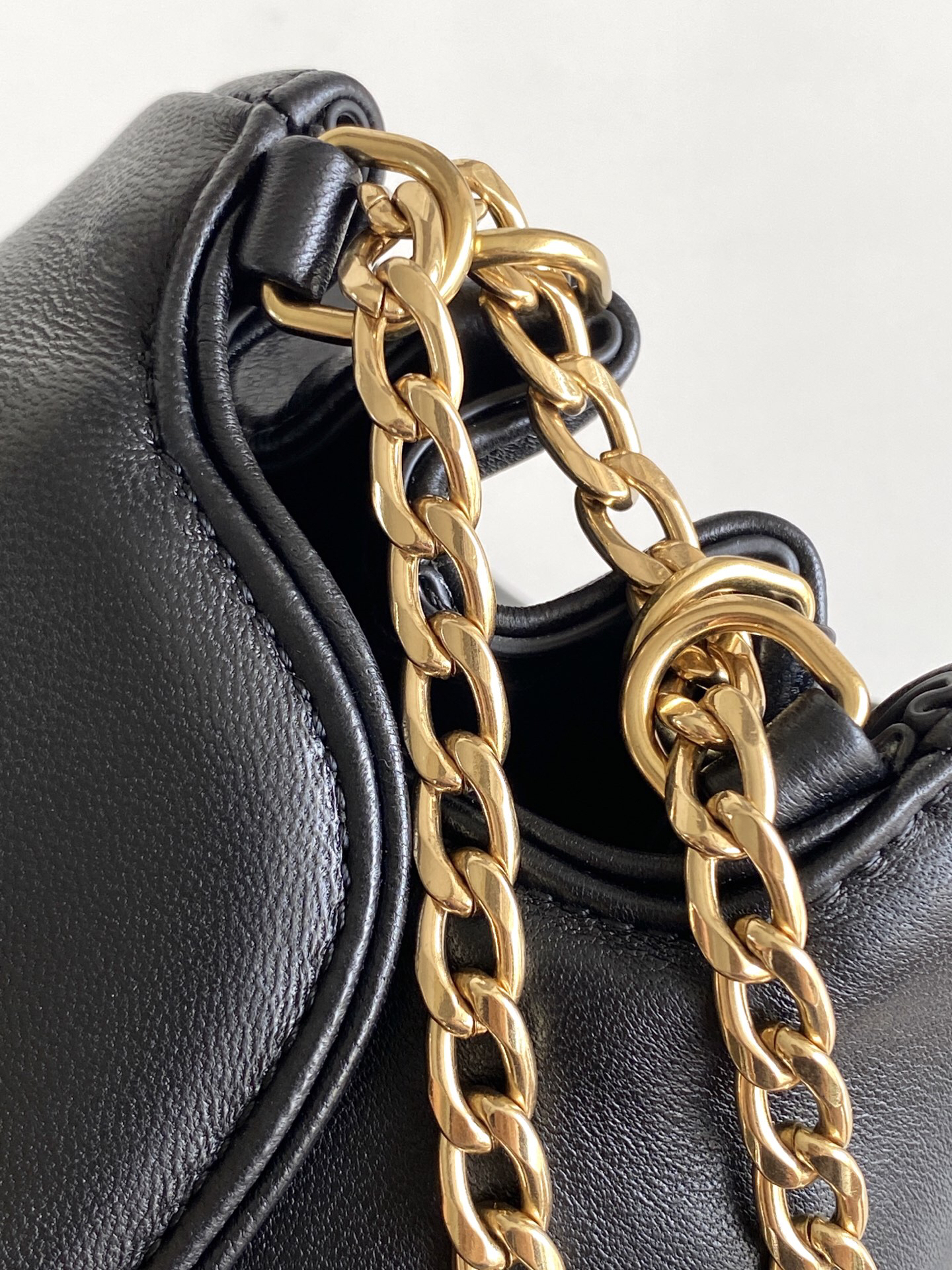 Prada bag-106