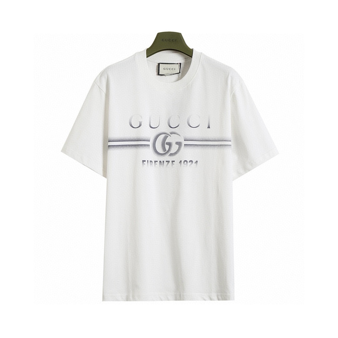 Gucci clothing-23
