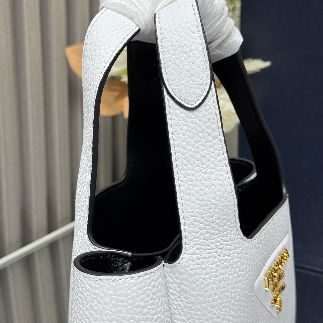 Prada bag-15