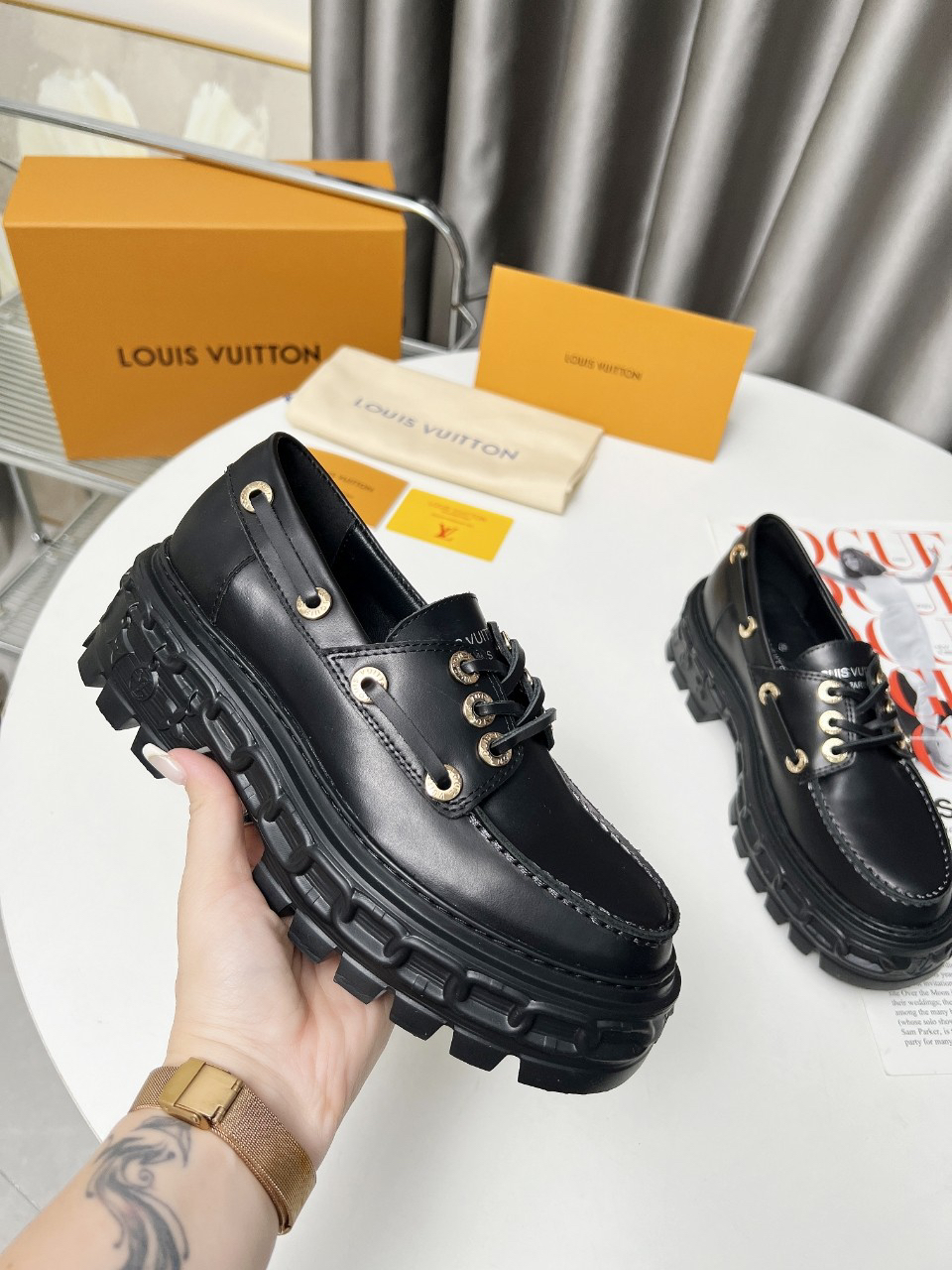 LV women's leather shoes-50