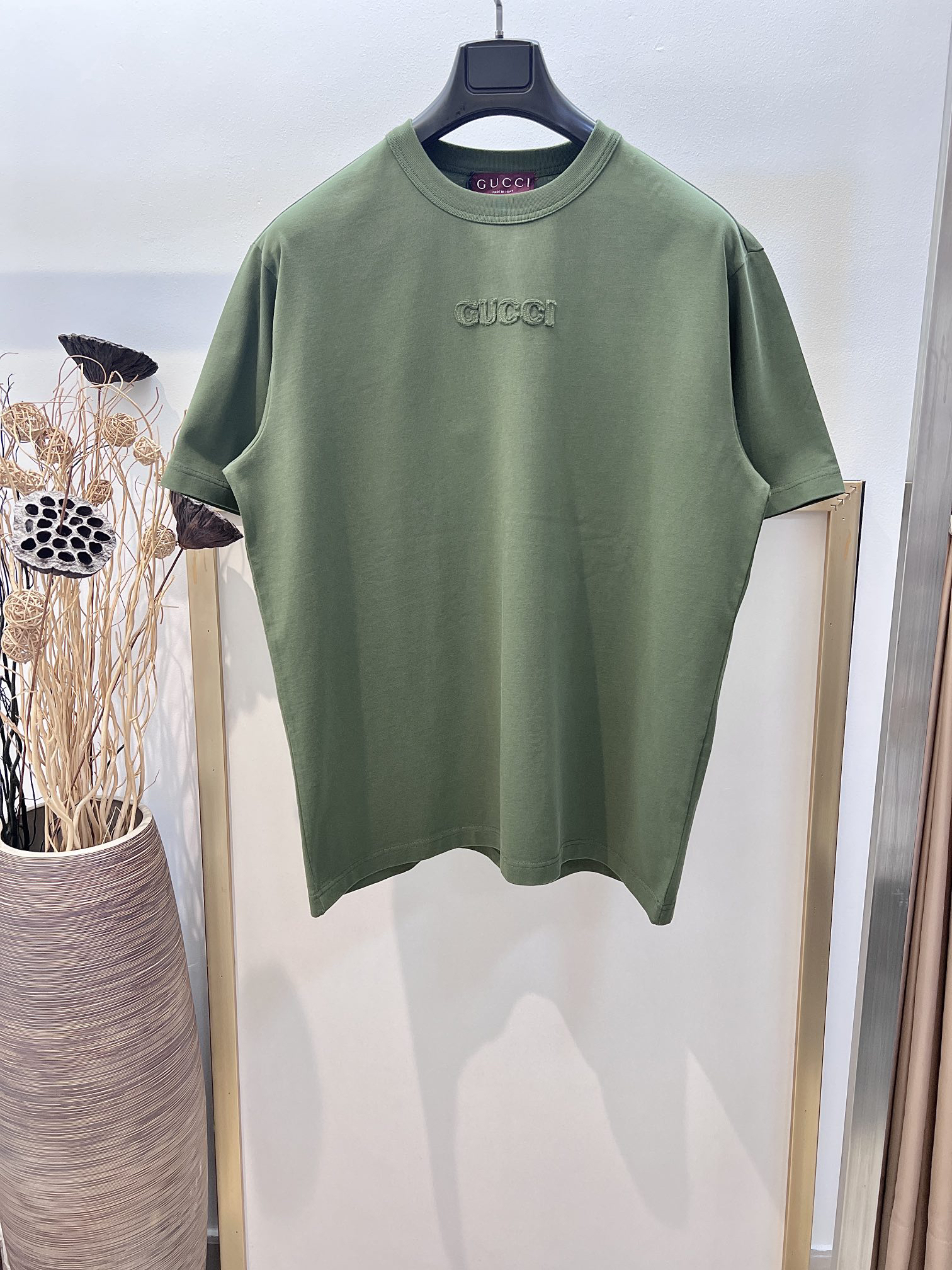 Gucci Clothing-11